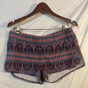 Roxy Bohemian Patterned Shorts